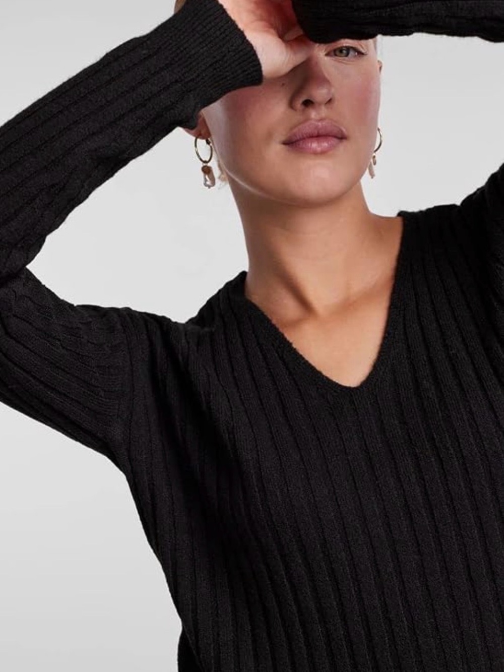 Abercrombie & Fitch Black Ribbed V-Neck Sweater